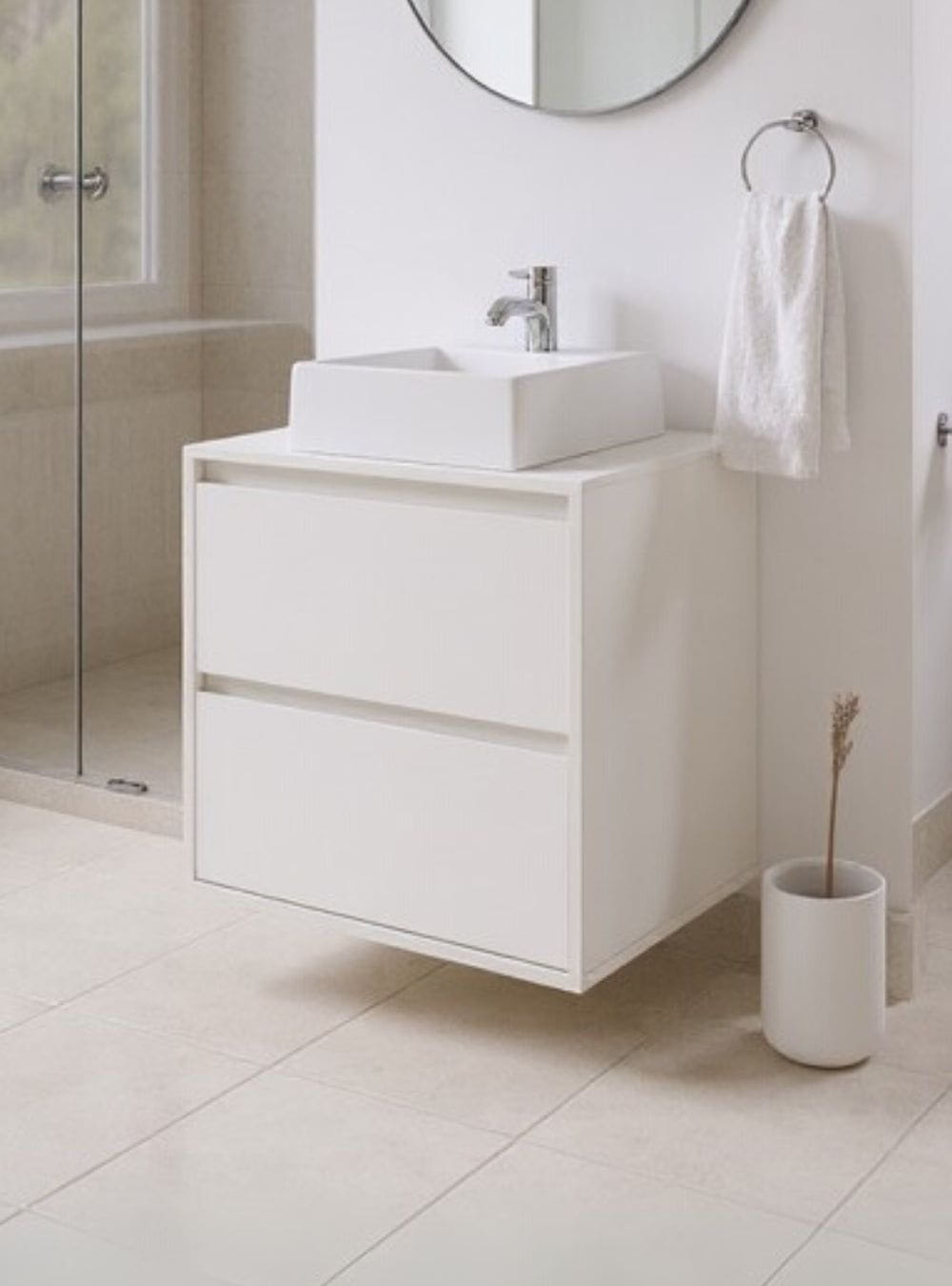 On Móveis Conjuntos de móveis para banheiro Gabinete para Banheiro com Cuba e Espelheira com Led 60cm Mdf Branco Dubai - On Móveis
