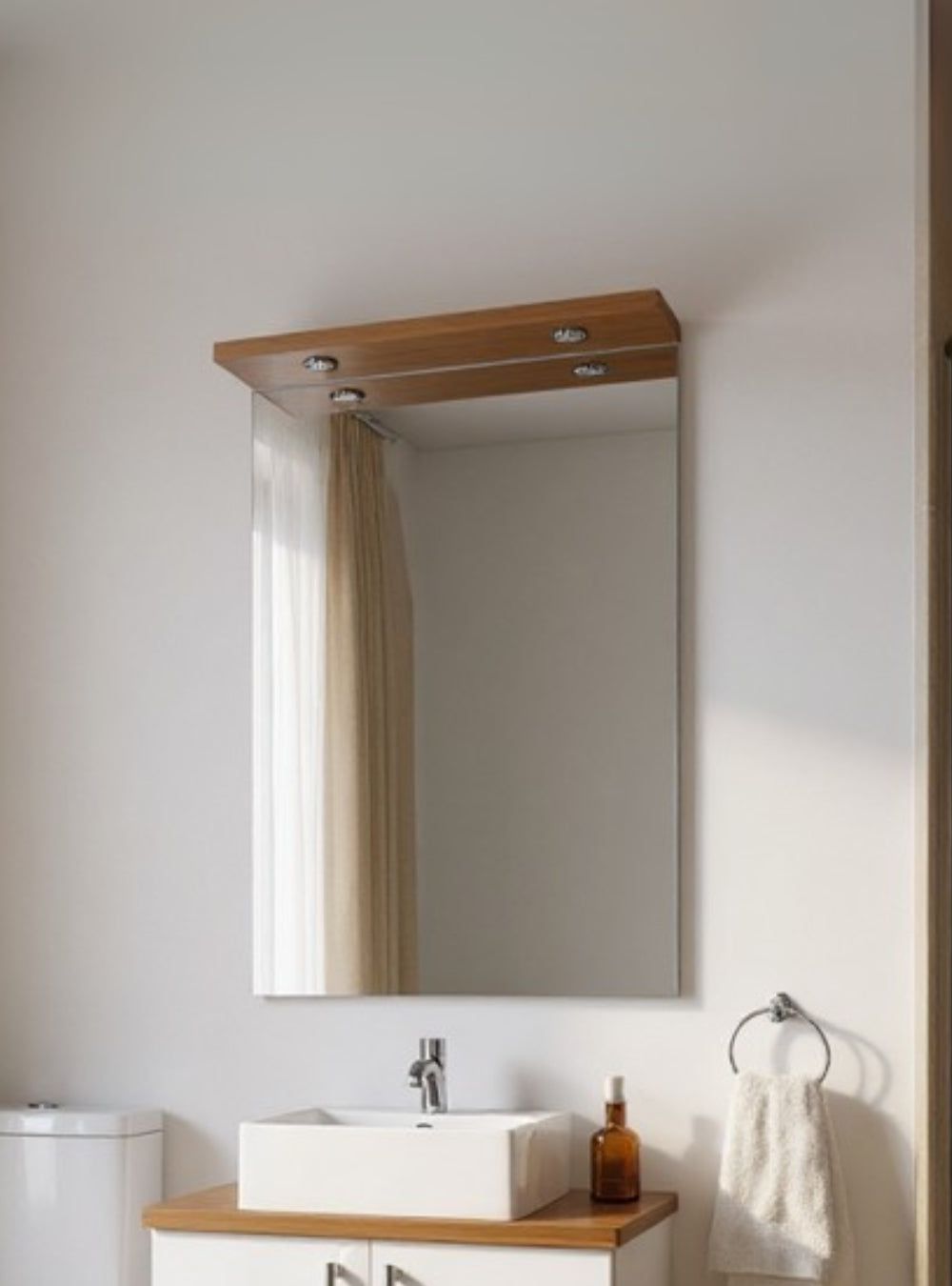 On Móveis Espelhos Espelho para Banheiro Com Led 60cm Mdf Freijó - On Móveis