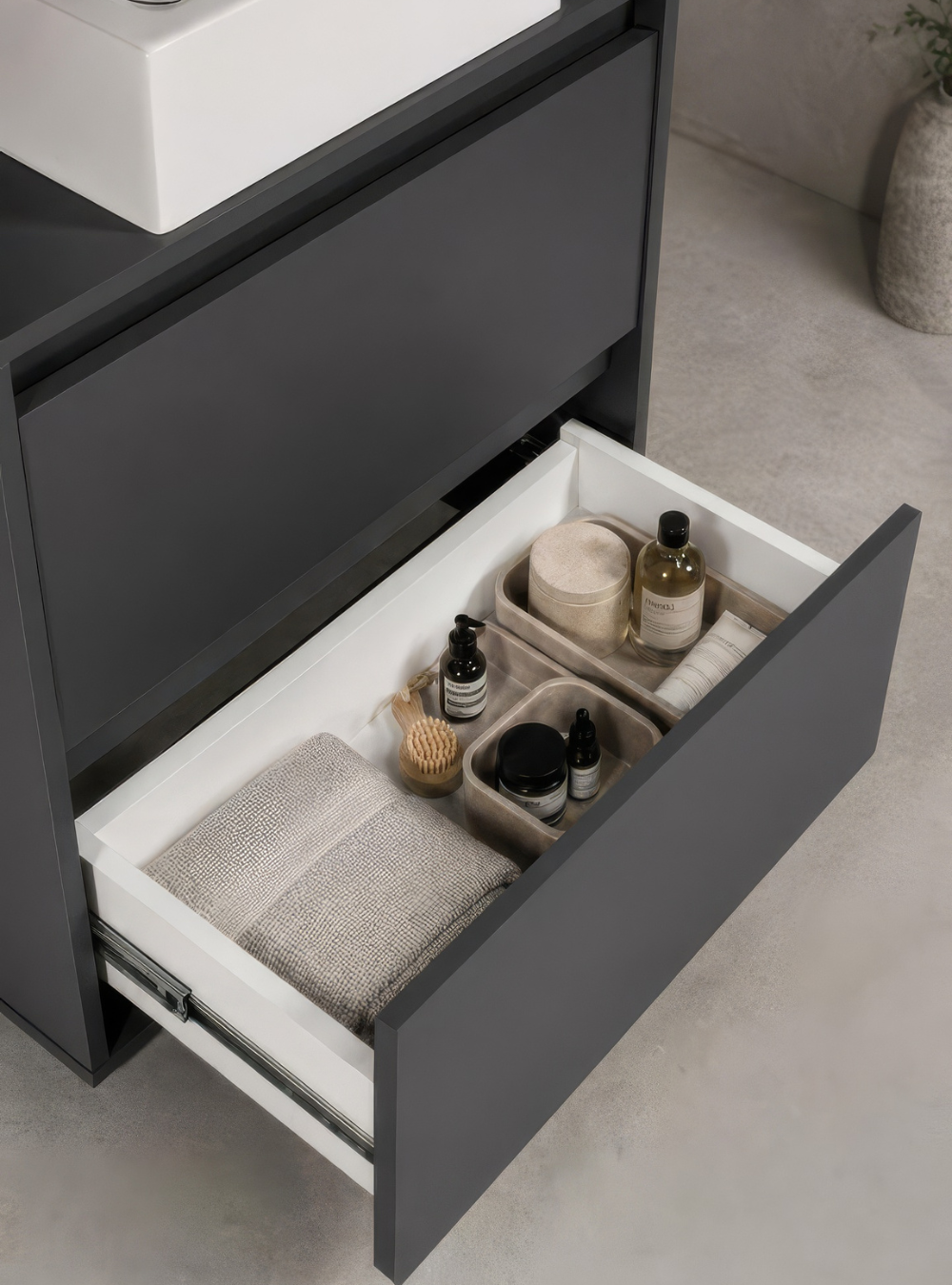 Gabinete para Banheiro com Cuba 60cm Mdf Grafite Dubai - On Móveis