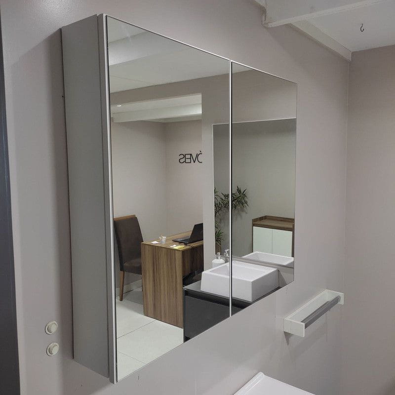 On Móveis Armário para Banheiro com Espelho 80cm Mdf Branco - On Móveis