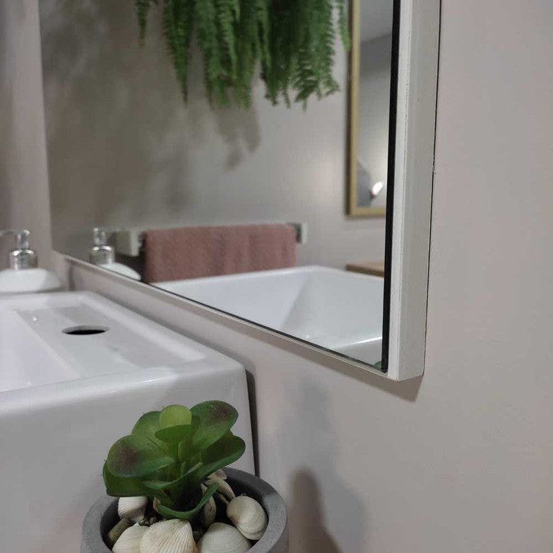 On Móveis Espelhos 60 Espelho para Banheiro 60cm Mdf Branco Dubai - On Móveis